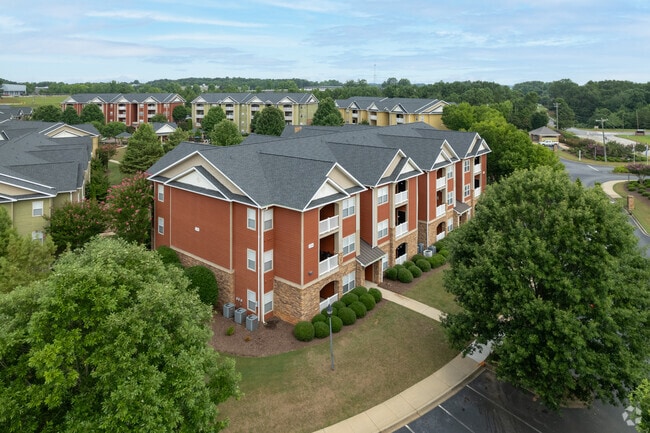 Building Photo - River Falls