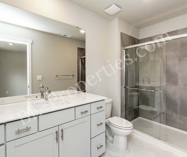 Foto del edificio - Stunning New construction; 3Bedroom 2Bathr...