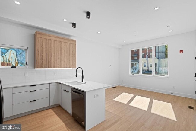 Building Photo - 4225 Powelton Ave