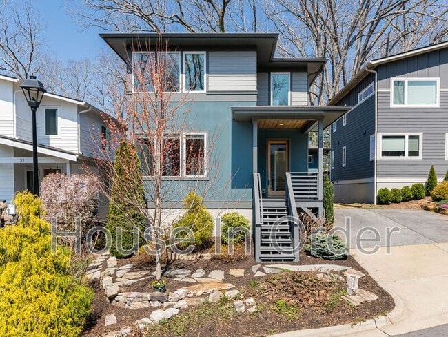 Building Photo - 27 Mauricet Ln