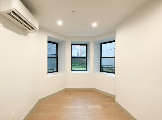 Foto del edificio - 287 Hawthorne St