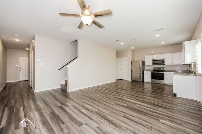 Building Photo - 6618 Charleston Dr