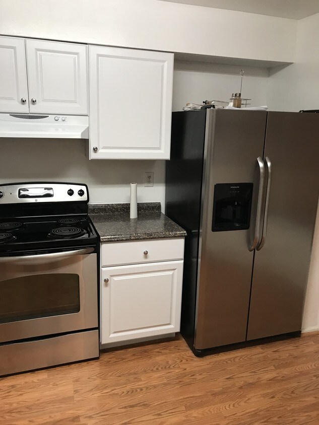 2140 Cedar Barn Way, Woodlawn, MD 21244 Townhome Rentals in Woodlawn