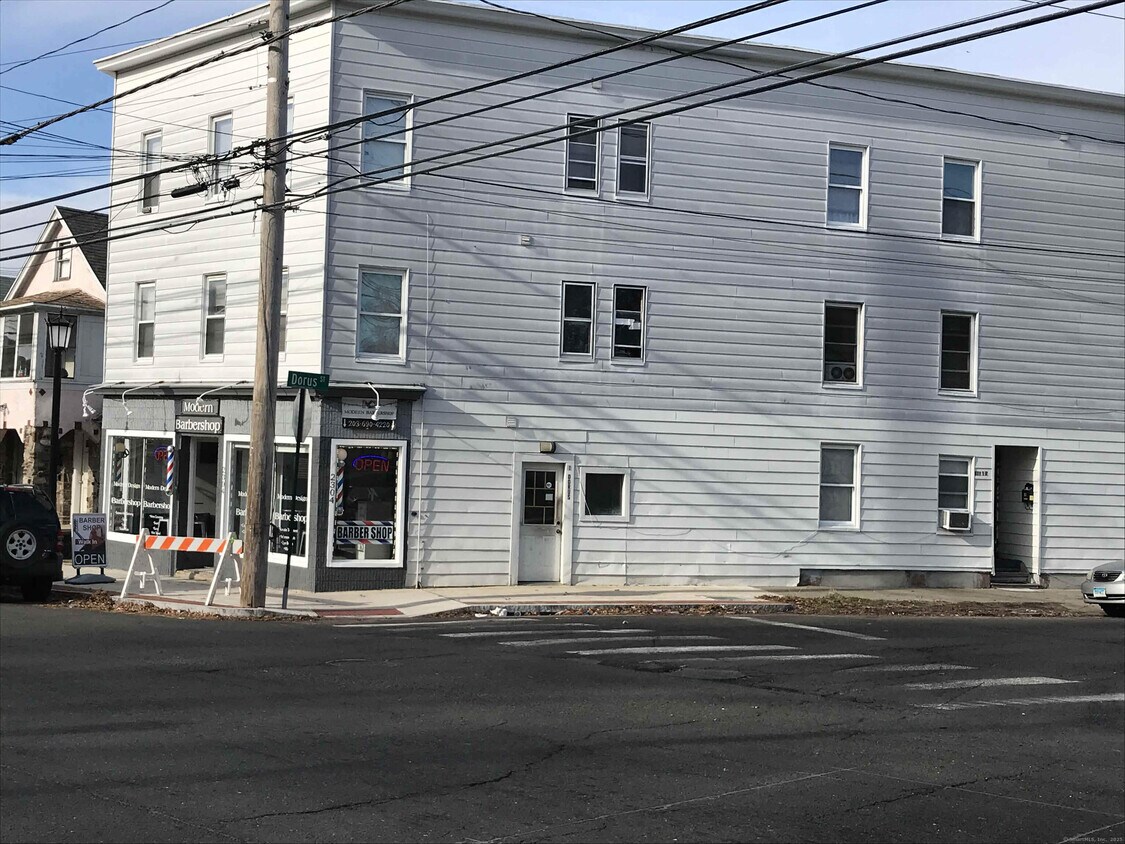 Primary Photo - 2304 Barnum Ave