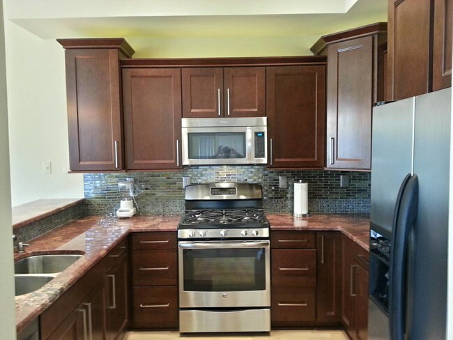 Cocina - encimera de granito, electrodomésticos nuevos, - 8270 N Hayden Rd