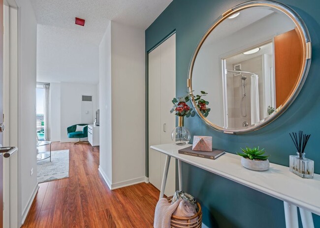 Foto del edificio - 550 N Kingsbury St