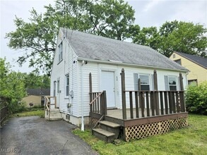 Building Photo - 859 E Avondale Ave