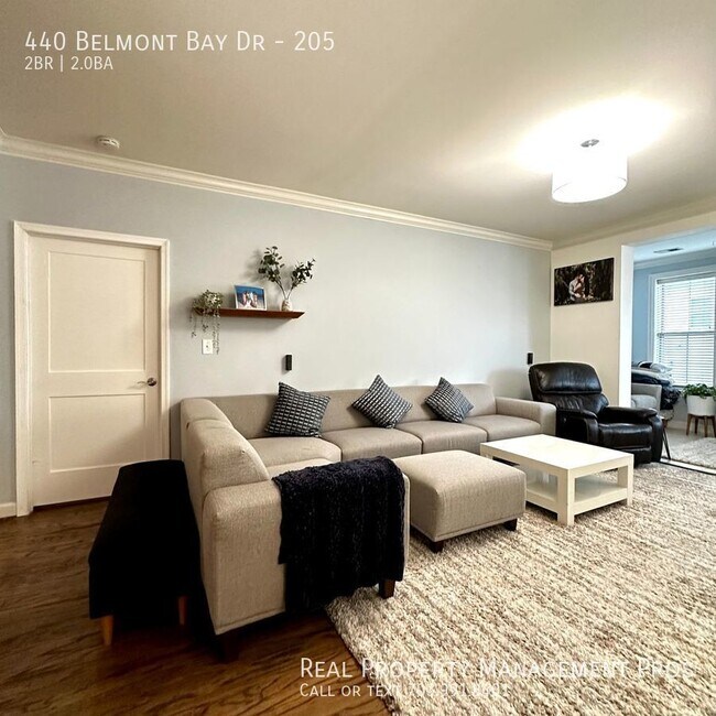 Building Photo - 2 Bedroom Condo next to VRE and I-95!