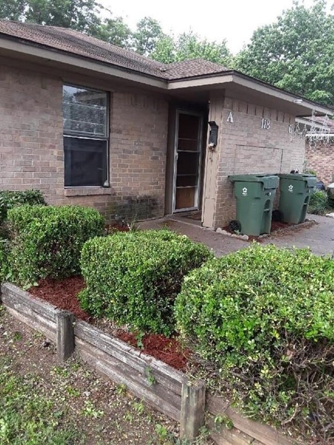 Photo - 118 Maple St Apartment