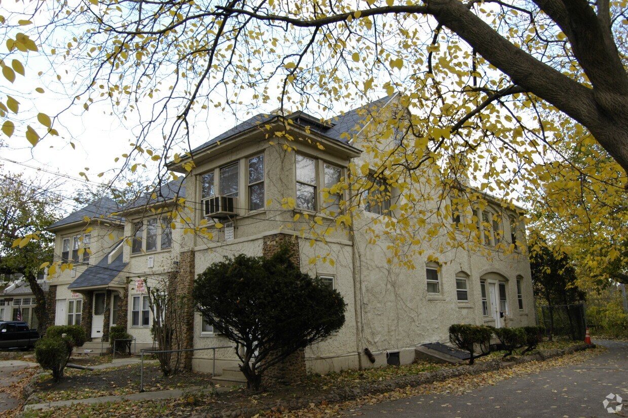 Building Photo - 4647-4655 Adams Ave