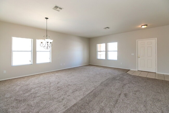Foto del edificio - 2413 W Chipman Rd