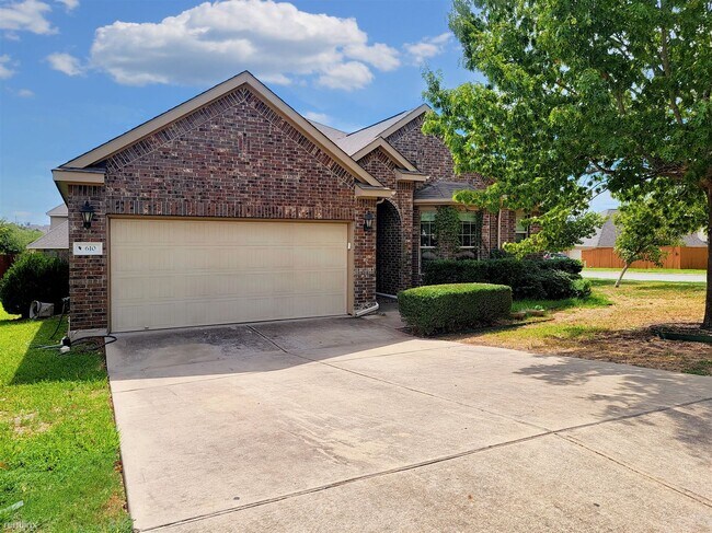 Foto del edificio - 3 br, 2 bath House - 610 Rolling Brook Ln