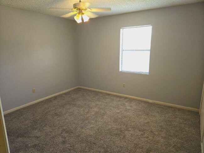 Foto del edificio - Great location. Centrally located.