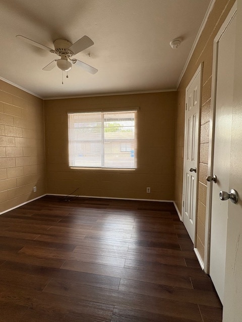 Building Photo - 305 W Main St