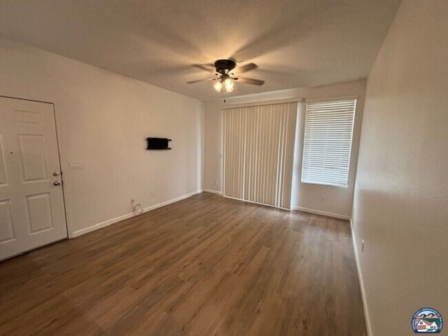 Foto del edificio - 1000 Rodeo Dr