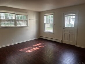 Building Photo - 14 Oyster Bay Road