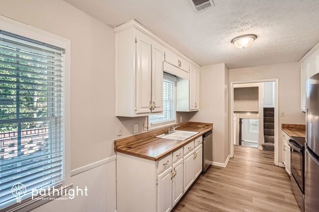 Building Photo - 276 Partridge Trail