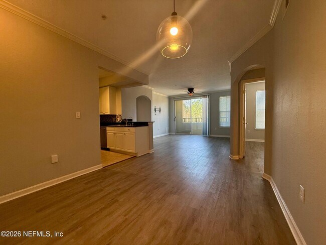 Foto del edificio - 8539 Gate Pkwy W