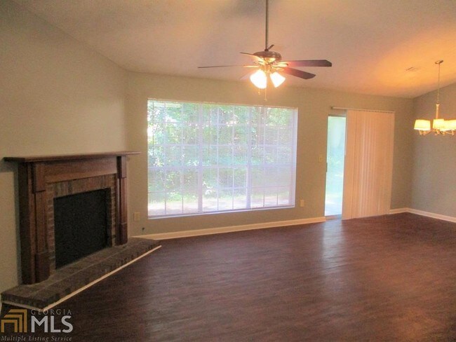 Building Photo - 248 Hickory Trail