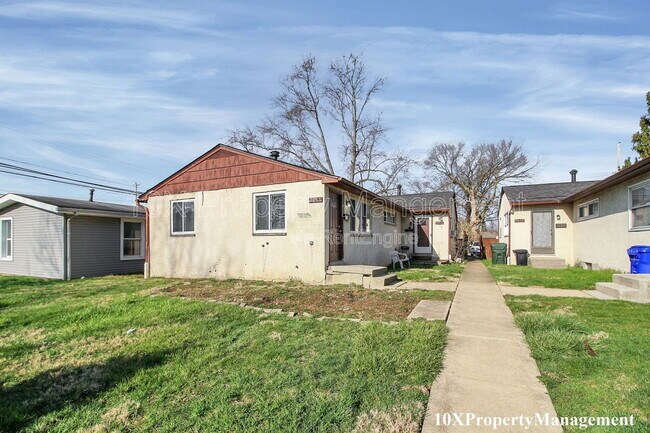 Foto del edificio - 2459 Hiawatha St