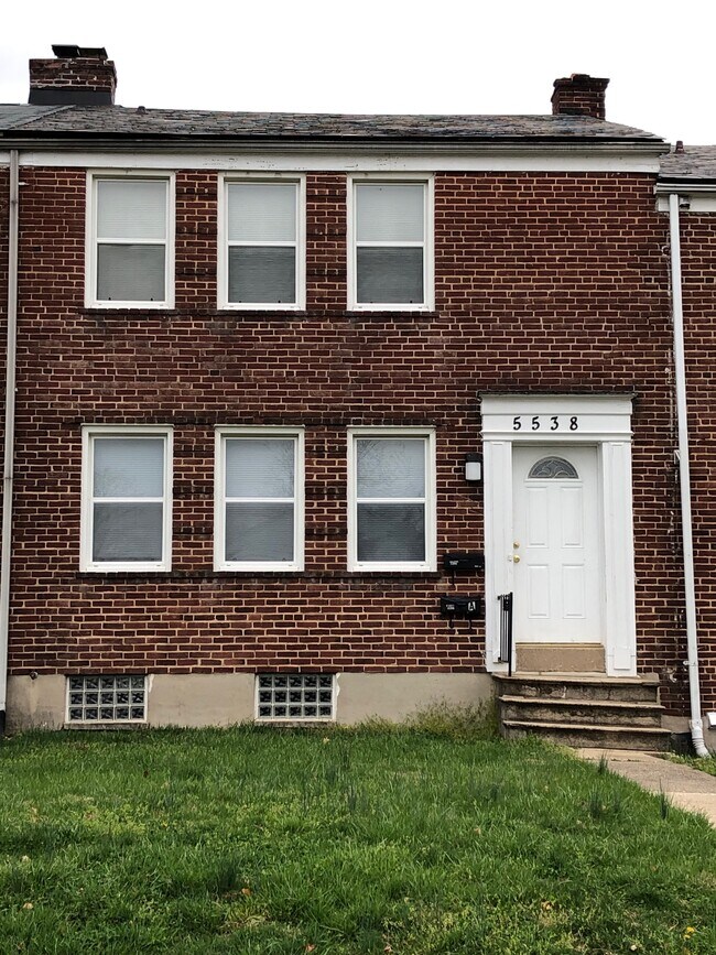 Building Photo - 5538 Midwood Ave