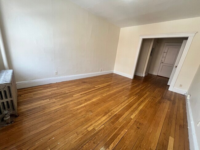 Foto del edificio - 128 Washington St