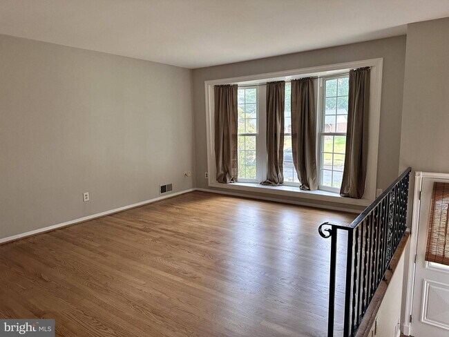 Foto del edificio - Charming Cul-de-Sac Home in a Prime Location