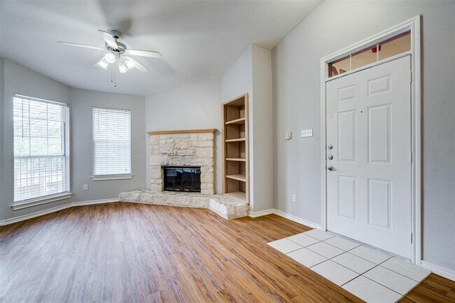 Building Photo - 6804 N Capital of Texas Hwy