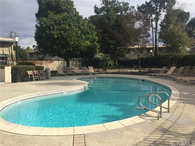 Foto del edificio - 1150 S Meadow Ln