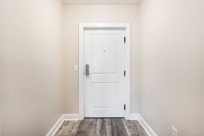 Interior Photo - Third and Central Place