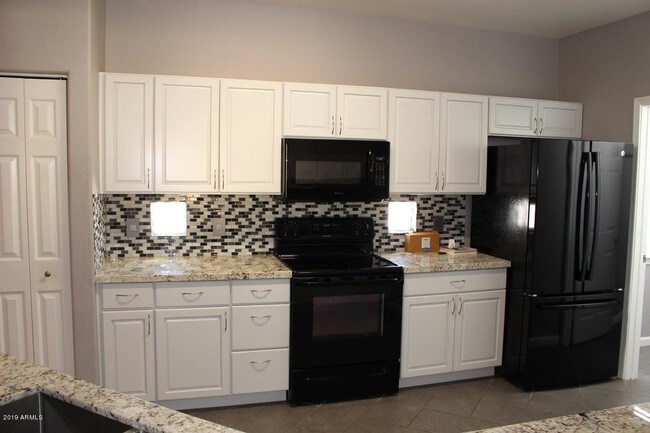 Foto del edificio - 3236 E Chandler Blvd