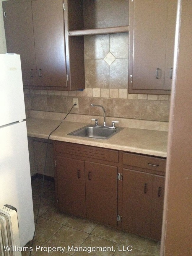 Building Photo - 321 N Duncan St