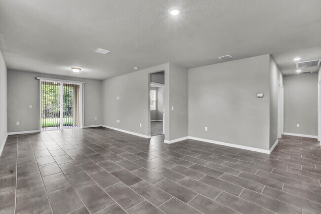 Foto del edificio - Available on July 10th! Modern Energy-Efficient Home in Gated Cagan Crossing
