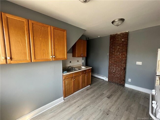 Building Photo - 251 Black Rock Ave