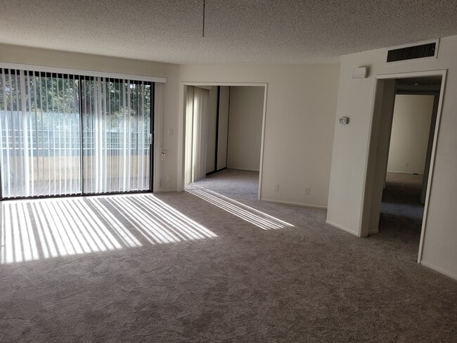 Building Photo - 4499 Via Marisol