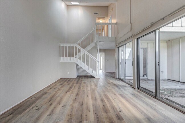 Foto del edificio - 2952 Meadowgrass Ln