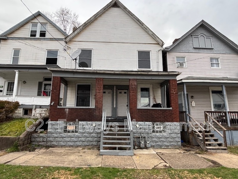 Foto principal - 368 3rd St