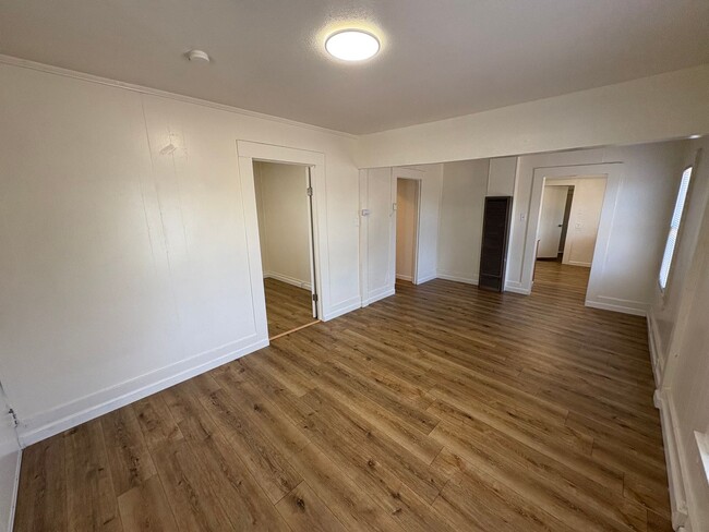 Foto del edificio - Spacious Dinuba Home Rent Ready!