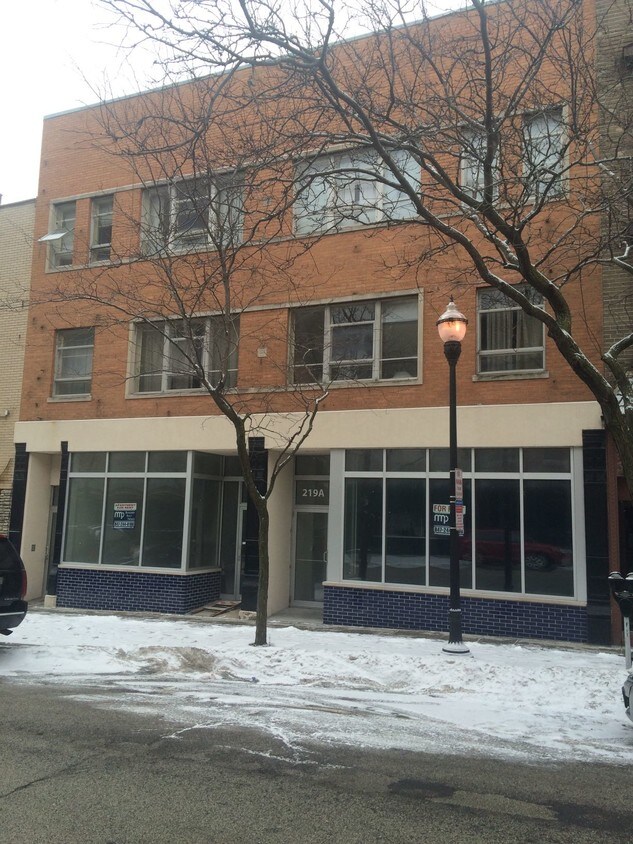 Primary Photo - 217 Washington St
