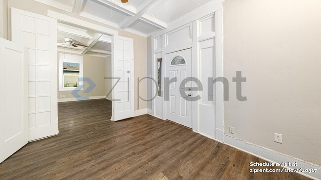 Foto del edificio - 146 Fairview Ave