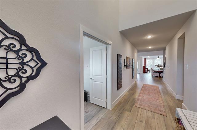 Building Photo - 566 Torrey Pines Cir