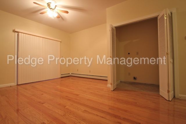 Building Photo - 60 Linwood Ave