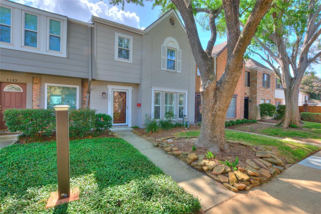Primary Photo - 1141 Country Pl Dr