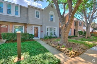 Building Photo - 1141 Country Pl Dr