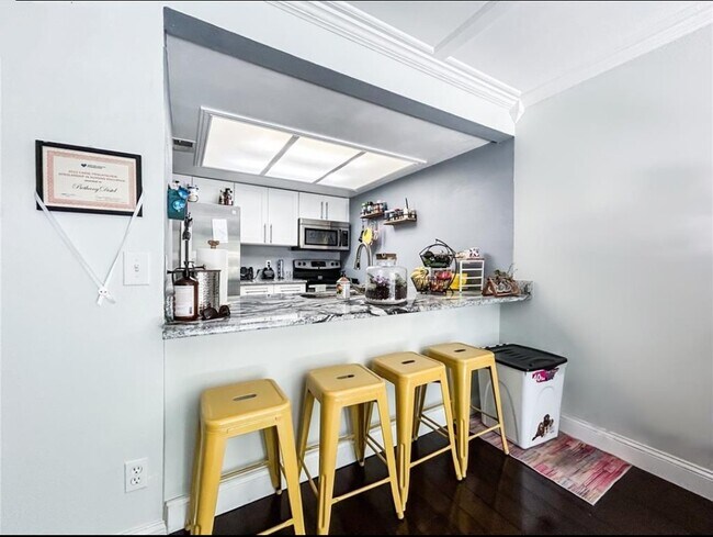 Foto del edificio - 4896 S Dudley St