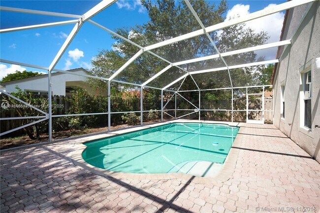 Foto del edificio - 1132 NW 143rd Ave
