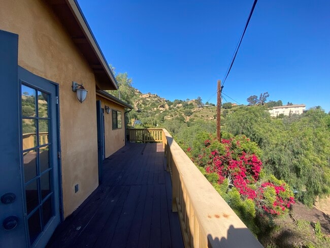 Building Photo - 47 Box Canyon Rd