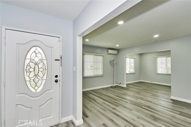 Building Photo - 1304 Camelia Dr
