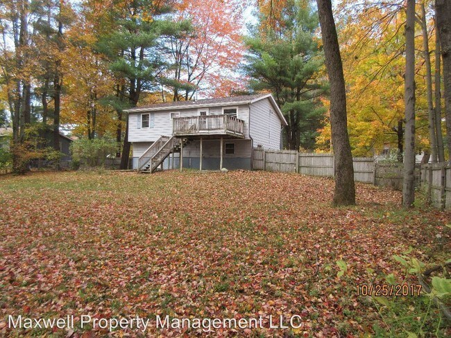 Building Photo - 3 br, 1 bath House - 118 Hutchins Road