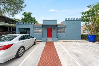 Building Photo - 1604 SW 9th St